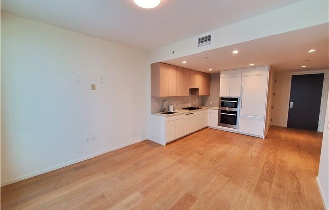 1 bed, 1 bath, 748 sqft, $2,800, Unit 1805