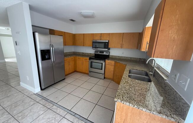 Spacious 3-Bedroom, 2-Bath Home in Prime Orlando Location – Now for Rent!