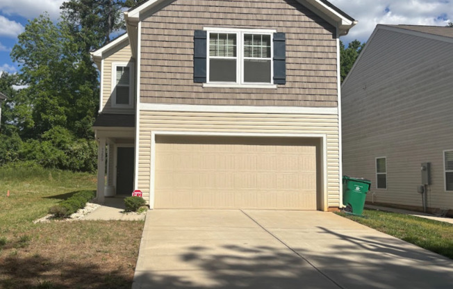 Pristine, Move In ready home in the Berryhill Subdivision.