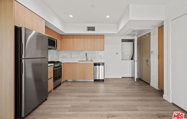1 bed, 1 bath, 450 sqft, $2,495, Unit 102