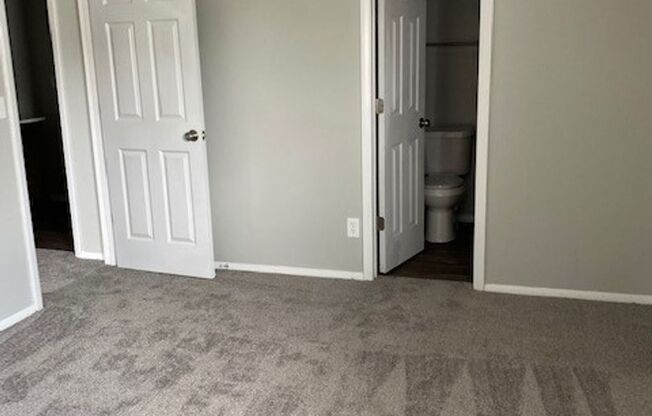 3 beds, 2 baths, 1,319 sqft, $1,230, Unit 55