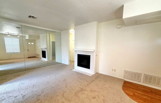 Stunning 2 Bedroom Condo in Sabre Springs!