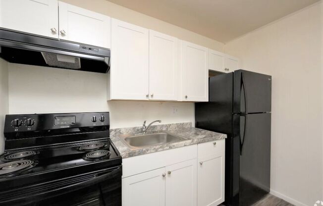 1 bed, 1 bath, 575 sqft, $1,049, Unit K10