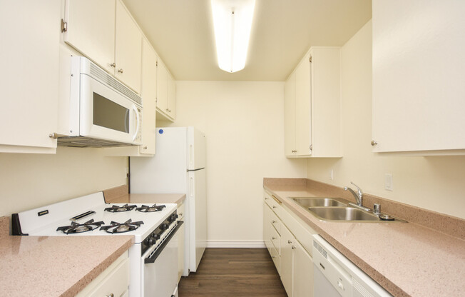 1 bed, 1 bath, 625 sqft, $2,300, Unit 118