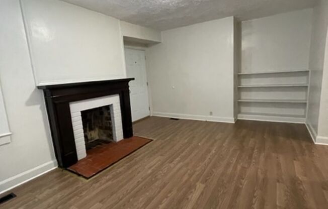 2 beds, 1 bath, $1,650