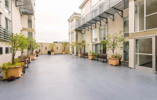155 HARRIET ST