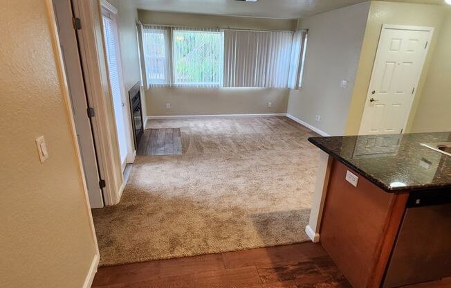 2 beds, 1 bath, 825 sqft, $1,820, Unit 205