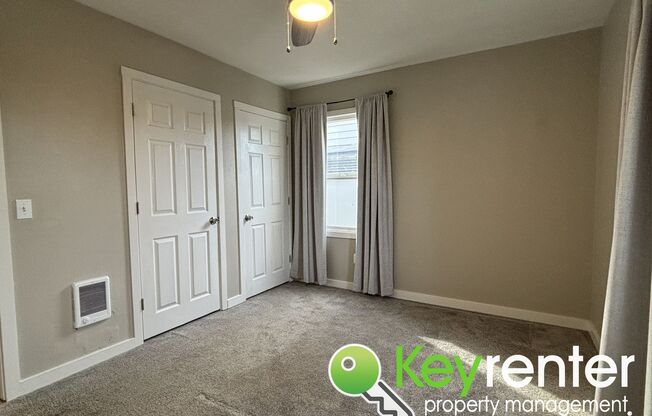 2 beds, 1 bath, $2,700