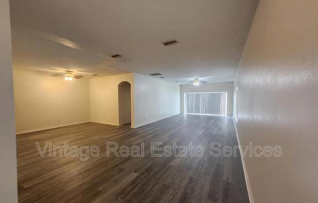 9344 Mandrake Ct