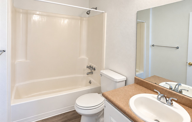 1 bed, 1 bath, 750 sqft, $1,349, Unit 125-B
