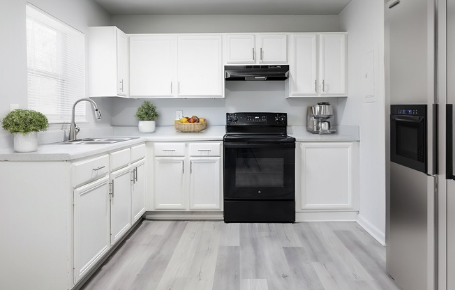 2 beds, 1 bath, 760 sqft, $925, Unit 2524-L3