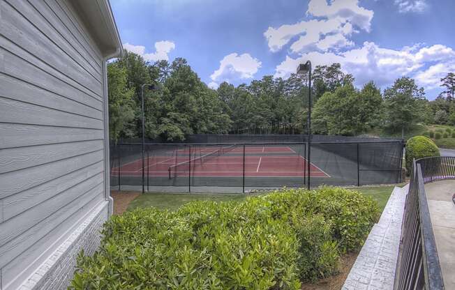 uxury Apartments in Roswell | Wesley St. James Apartments | Tennis Court