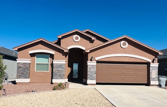 4 bedroom, 2 bathroom Dream Home in East El Paso!