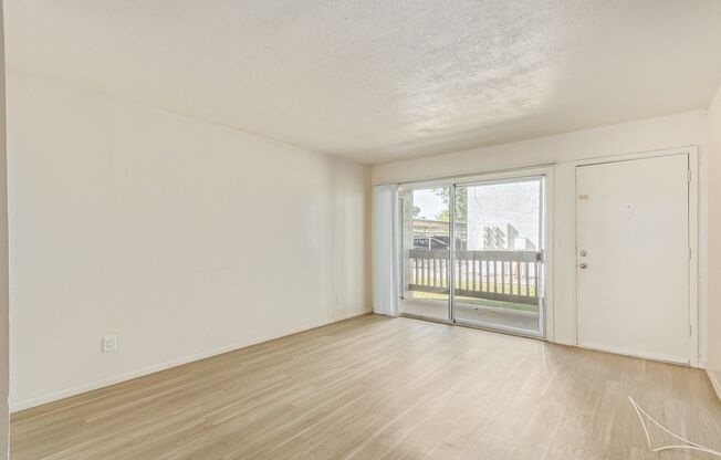 2 beds, 2 baths, 950 sqft, $1,350, Unit 102