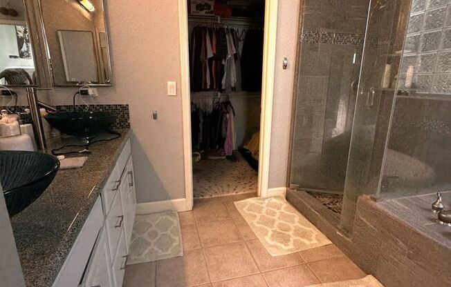 3 beds, 2 baths, $2,950