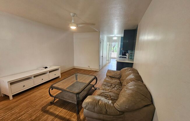 Fully Furnished. Updated. Waikiki (No parking)