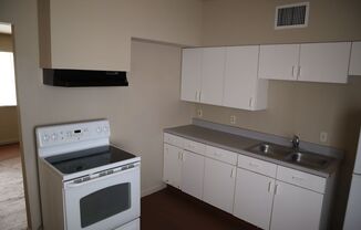 2 beds, 1 bath, $750, Unit Unit B