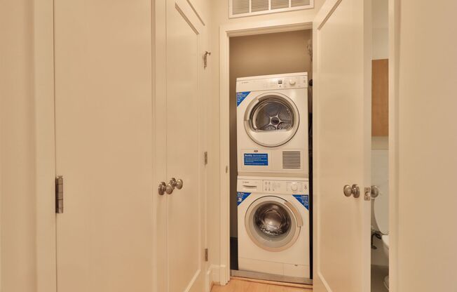 Studio, 1 bath, 460 sqft, $2,605, Unit 0809