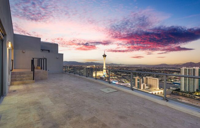 3 beds, 5 baths, $18,975, Unit # 4305