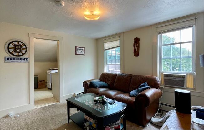 1 bed, 1 bath, $1,395, Unit 21 Prospect - Unit 3