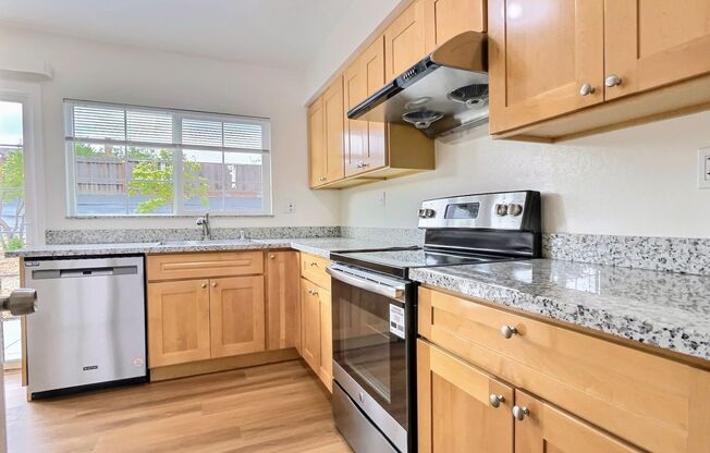 4 BD/2 BA Home with Spacious Backyard and Modern Amenities