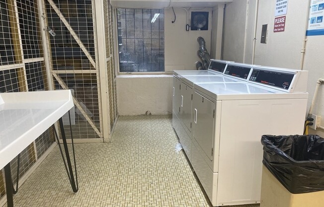 1 bed, 1 bath, 650 sqft, $2,400, Unit 3F