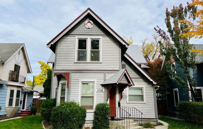 1114 Fort St