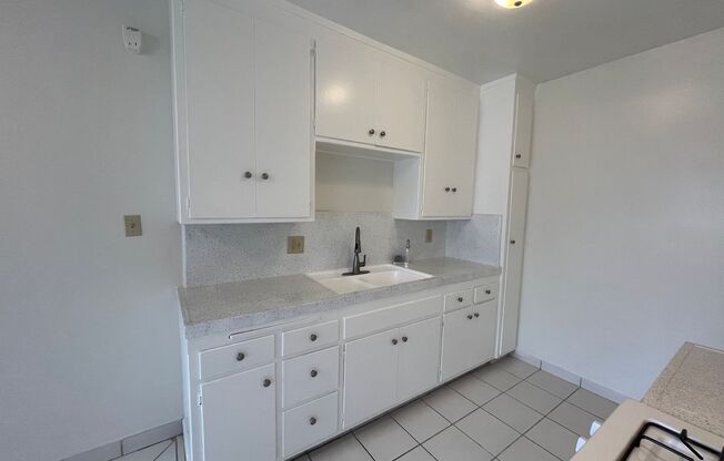 1 bed, 1 bath, 690 sqft, $1,850