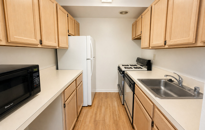 1 bed, 1 bath, 615 sqft, $1,695, Unit 206