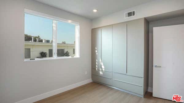 3 beds, 3 baths, 1,600 sqft, $5,500, Unit 304