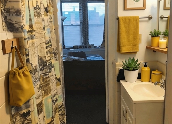 2 beds, 1 bath, 760 sqft, $3,650, Unit 506