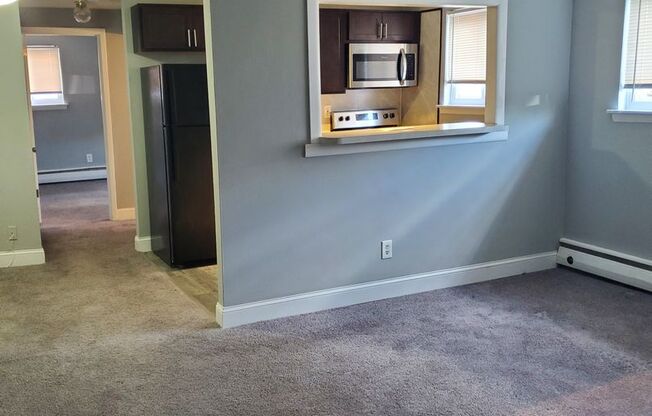 1 bed, 1 bath, 550 sqft, $1,295, Unit C04
