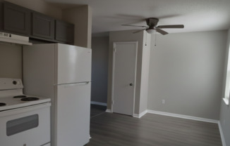 3 beds, 1 bath, 1,000 sqft, $1,150