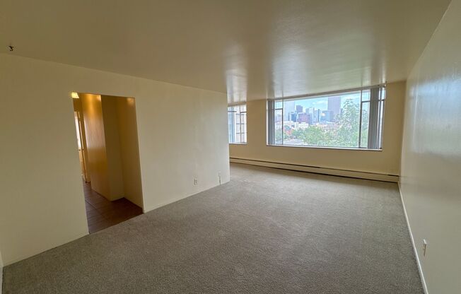 2 beds, 1 bath, 835 sqft, $1,295, Unit 712