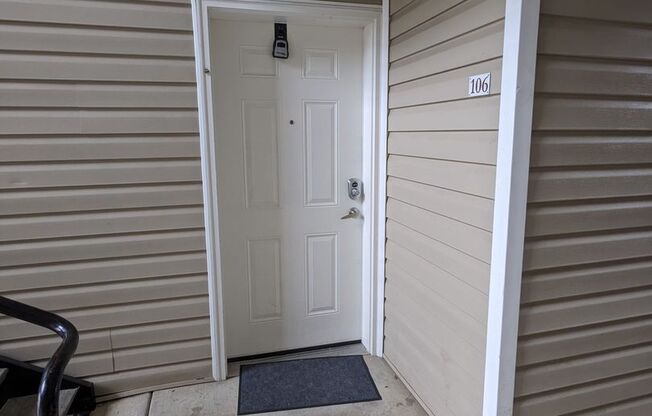 2 beds, 2 baths, 994 sqft, $1,200, Unit E106