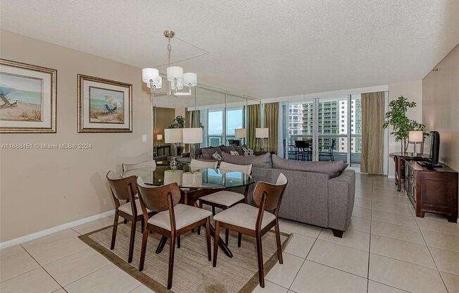 3 beds, 2 baths, $4,600, Unit # A 3248