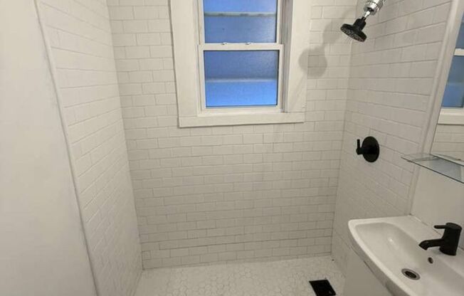 1 bed, 1 bath, 600 sqft, $970, Unit Unit 101