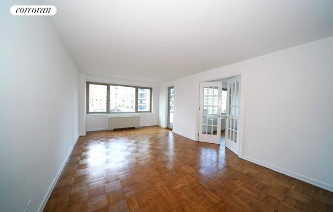 3 beds, 2 baths, $10,000, Unit 7V
