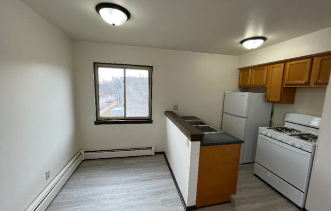2111 S 60 ST