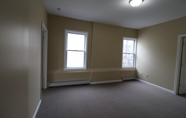 2 beds, 1 bath, $1,430, Unit 2W