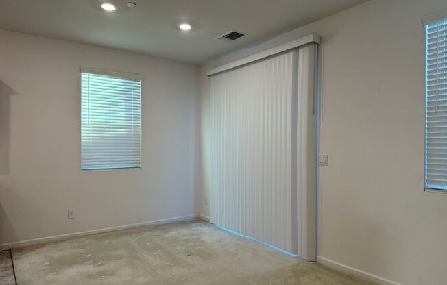 Beautiful Natomas 3 Bed / 2 Bath!