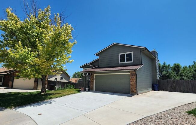 Spacious 4-Bedroom Home with RV Parking in a Cul-de-Sac!