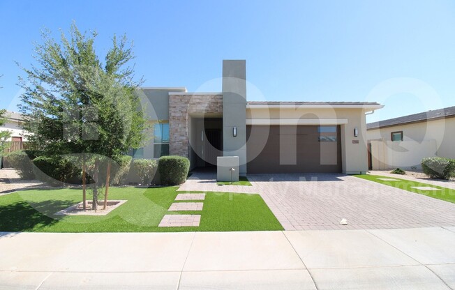 1163 E NOLAN PL