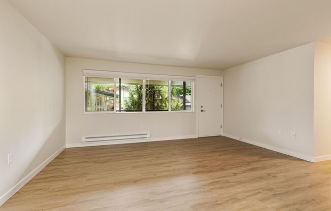2 beds, 1 bath, 875 sqft, $2,595, Unit 17
