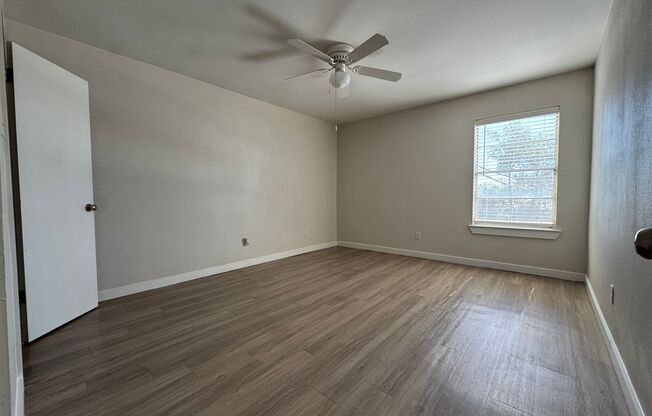 2 beds, 1 bath, 900 sqft, $1,499, Unit ELP2202-234