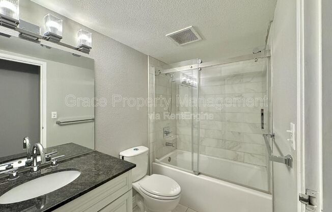 2 beds, 2 baths, 873 sqft, $1,725, Unit 106