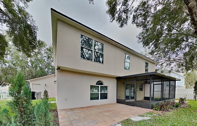 1952 ALAMBRA CIR