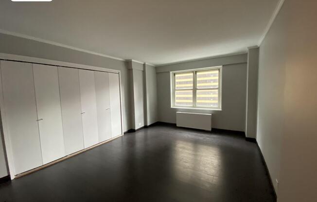 1 bed, 1.5 baths, 974 sqft, $5,000, Unit 22B