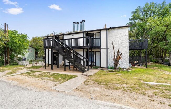 302 Hedgewood Drive