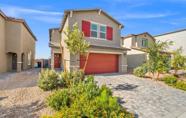 Newer Build 4-Bedroom Home with Chef’s Kitchen & Entertainer’s Backyard